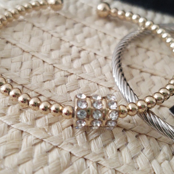 GUESS TWISTED CUFF BRACELET SET - Picture 5 of 5